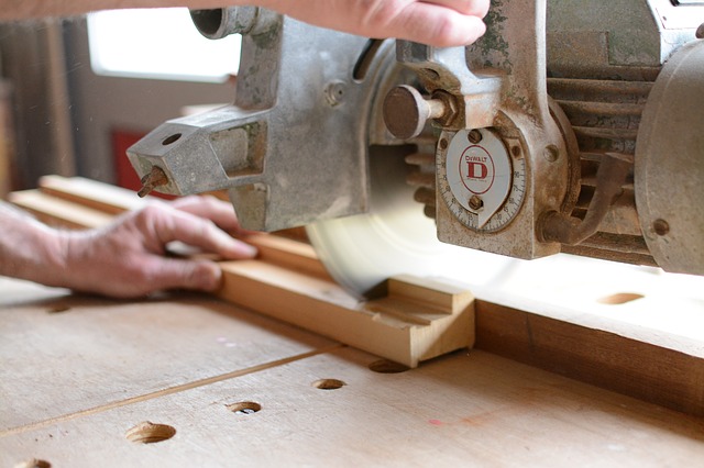 Menuisier professionel Comment rénover les menuiseries sur un bâtiment classé